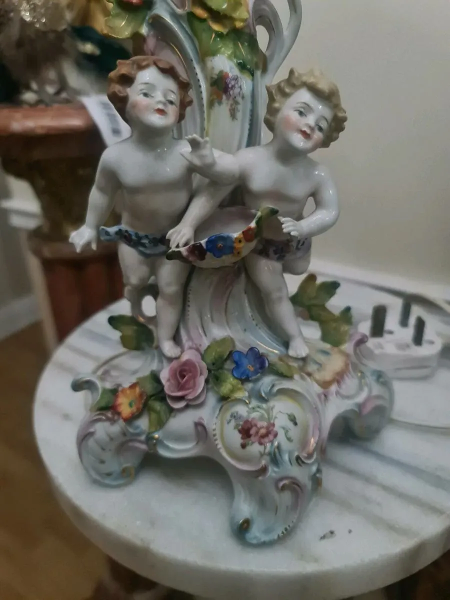 Antique porcelain lamp - Image 2