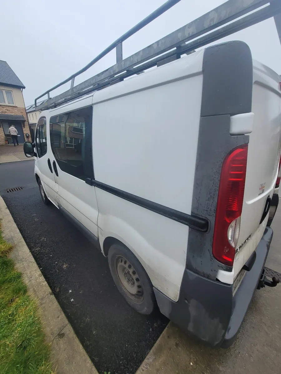 Renault Trafic 2010 - Image 2