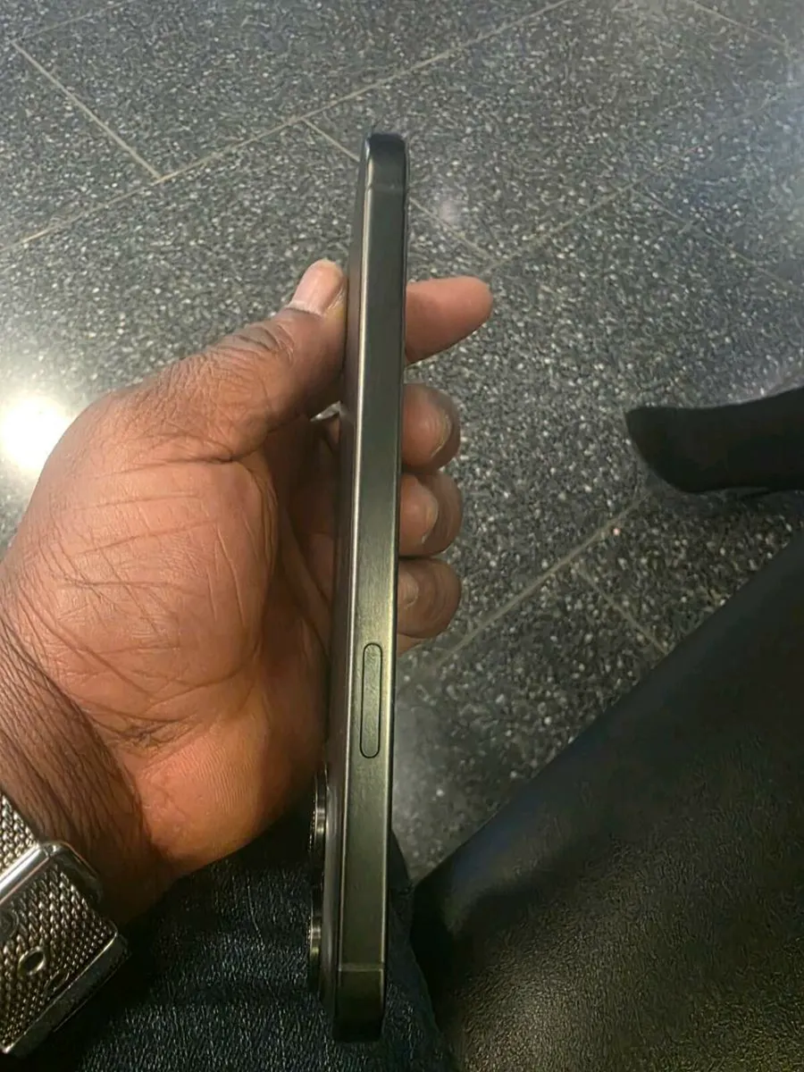 Iphone15 promax - Image 4
