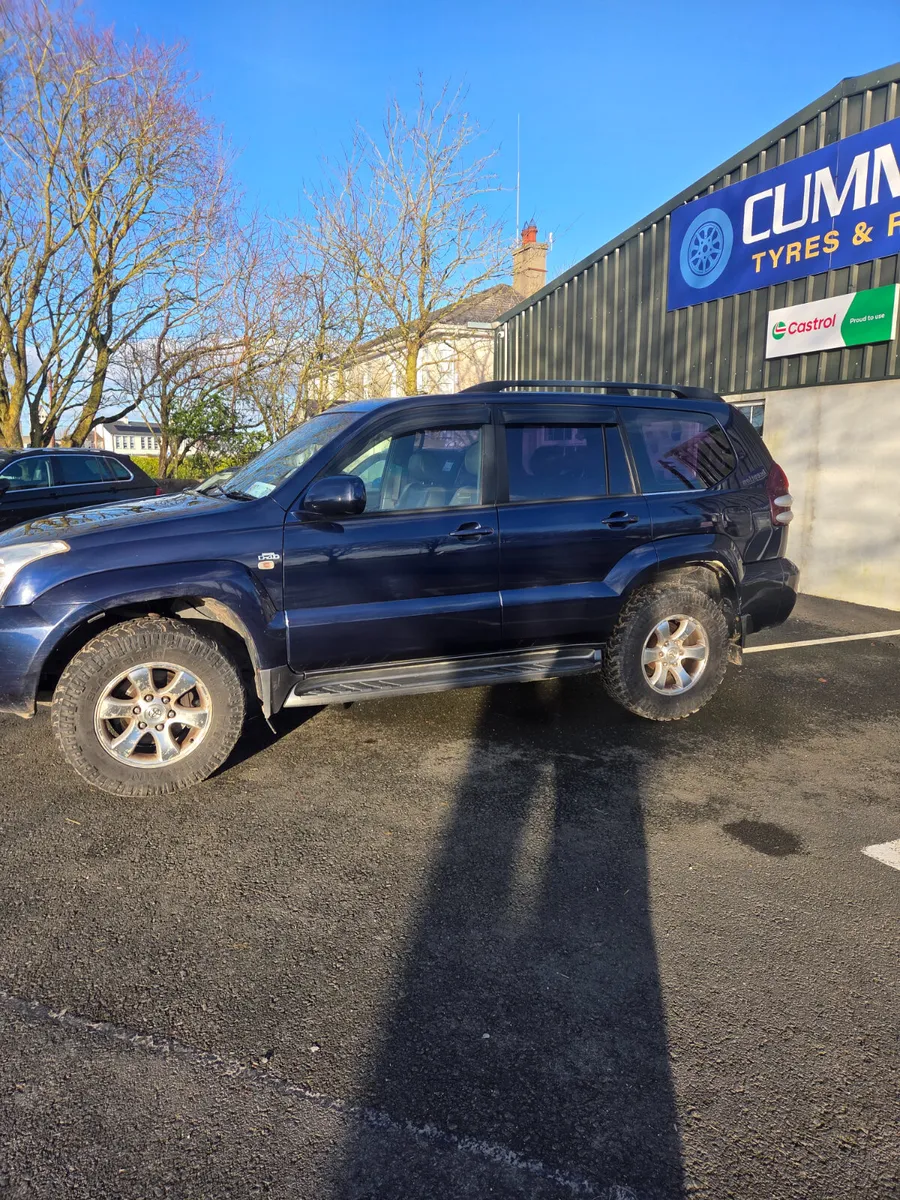 Toyota Land Cruiser 2006 - Image 2