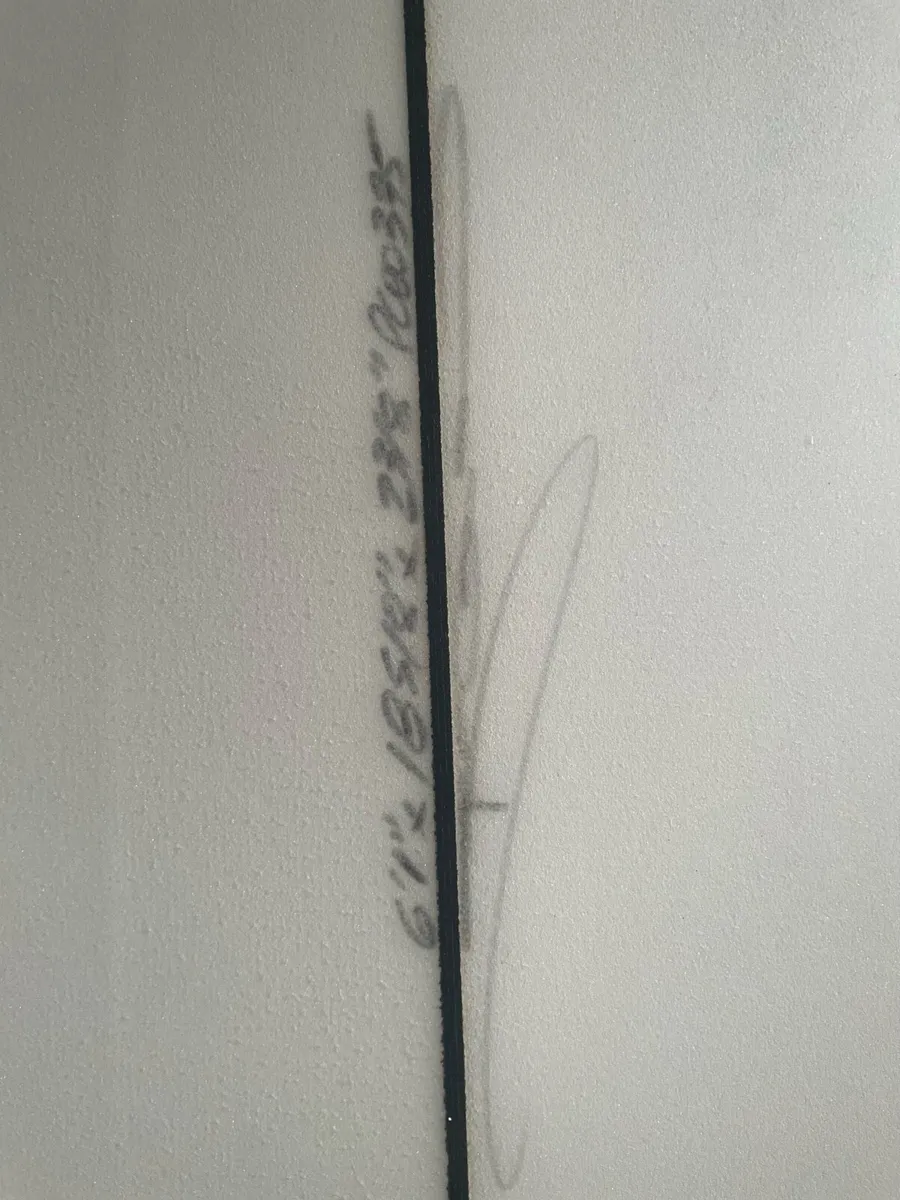 Pukas - Christenson Water Lion surfboard 6’1 - Image 3