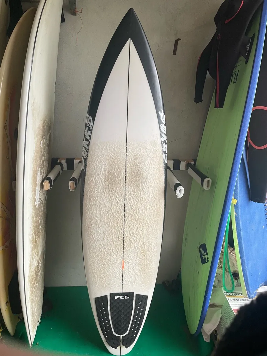 Pukas - Christenson Water Lion surfboard 6’1 - Image 1