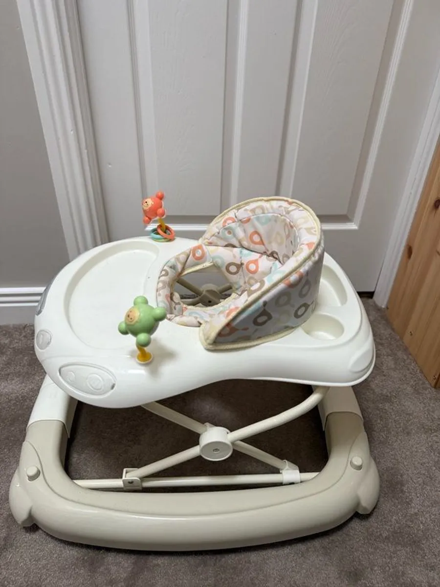 Baby Easy up seat - Image 2