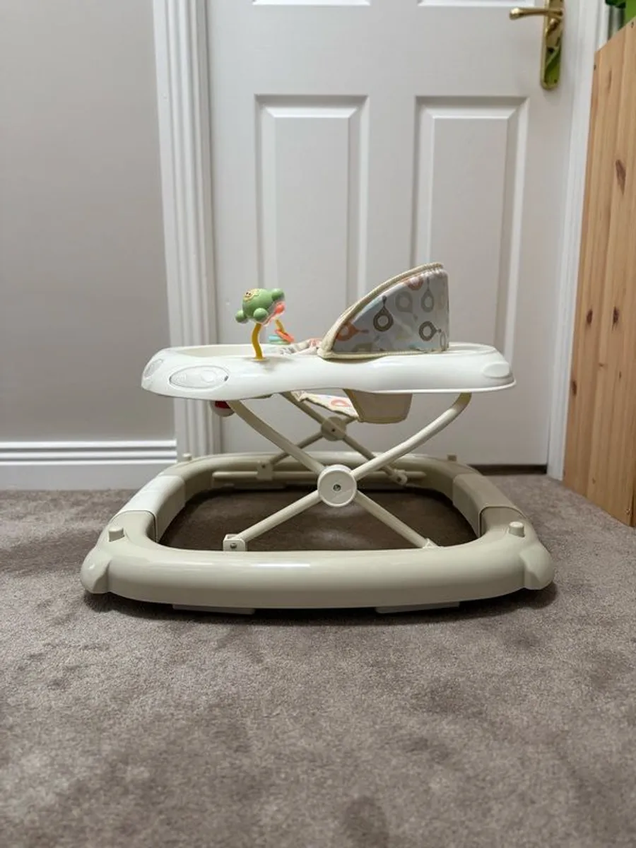 Baby Easy up seat - Image 3
