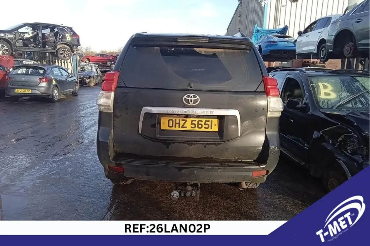 2012 TOYOTA LAND CRUISER BREAKING FOR PARTS - Image 2