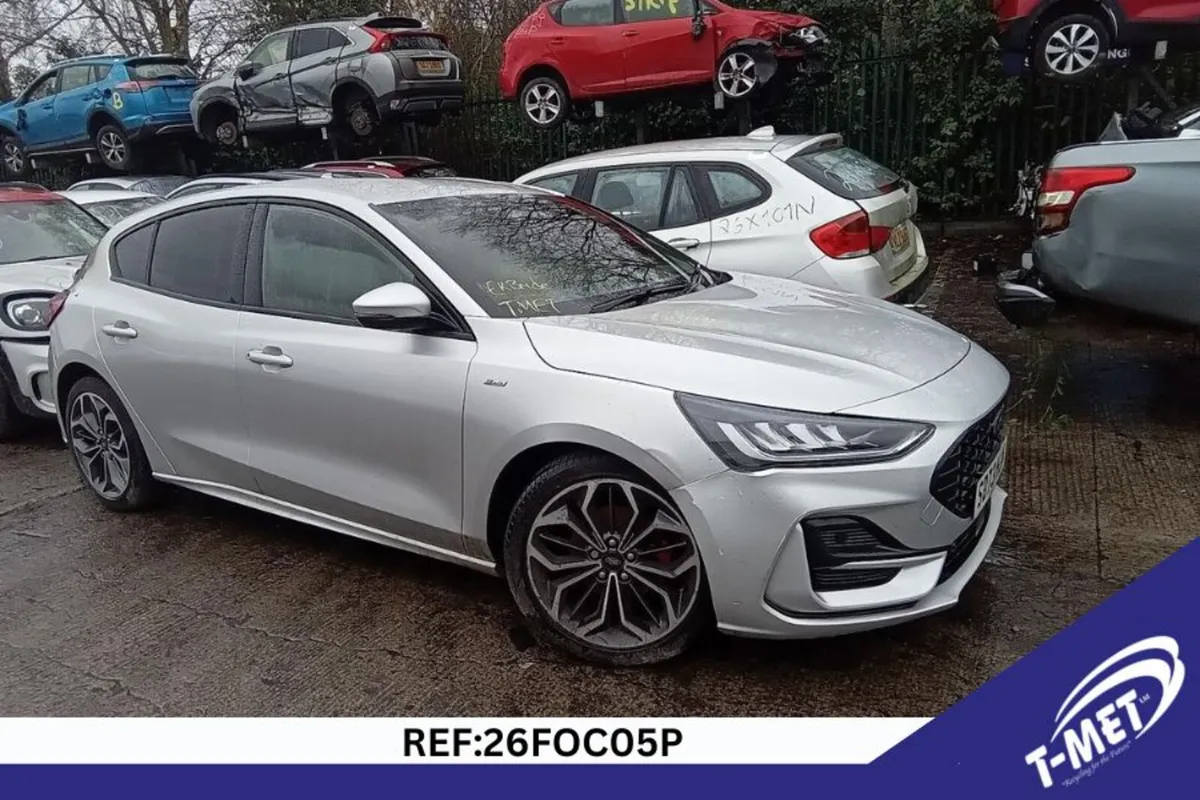 2023 FORD FOCUS BREAKING FOR PARTS - Image 1
