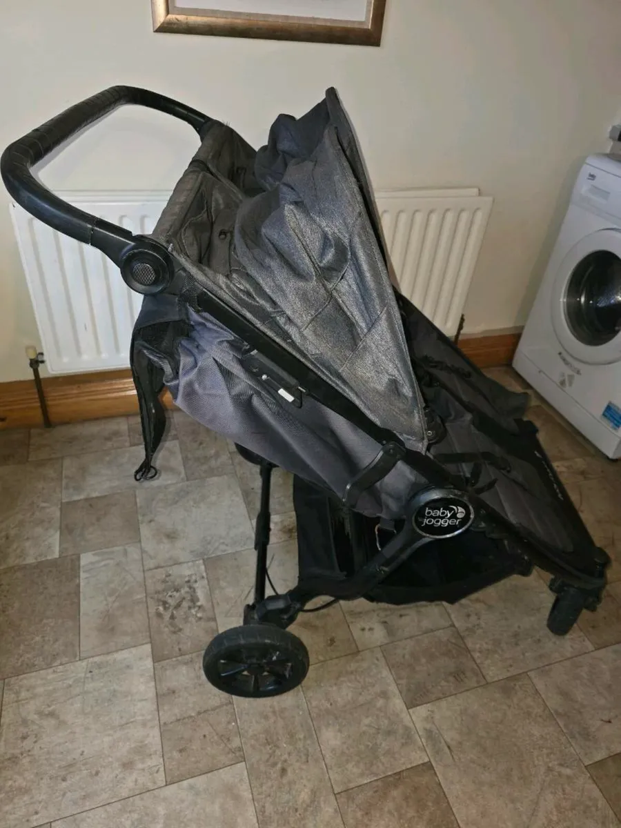 City Mini GT2 Double Pushchair - Image 3