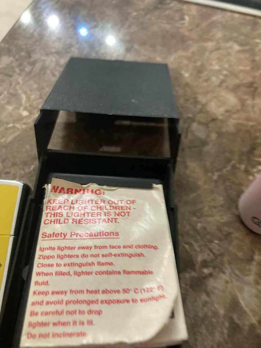 Zippo ‘Sweet Afton’ windproof cigarette lighter - Image 3