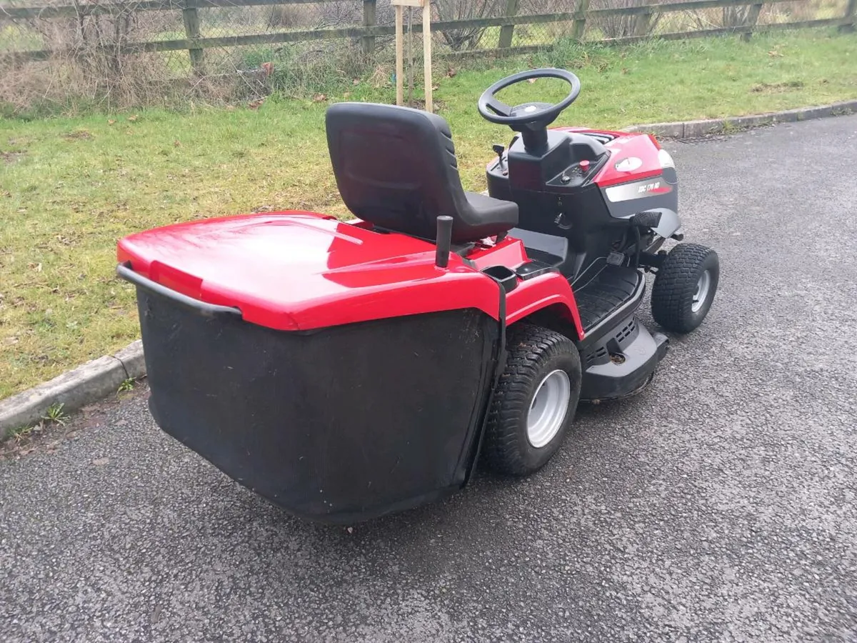 Ride on lawnmower - Image 4