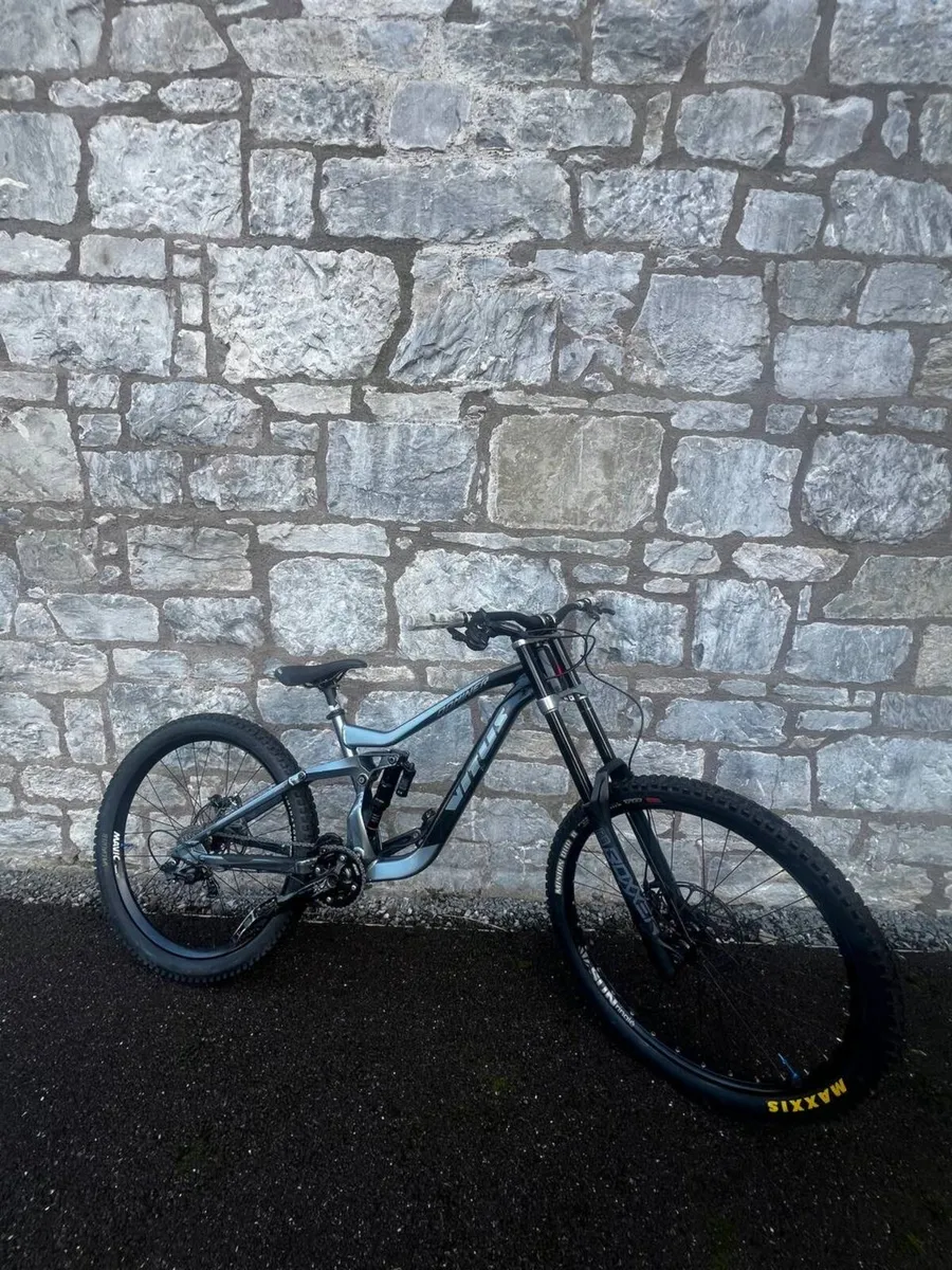 VITUS Downhill bike - Image 1