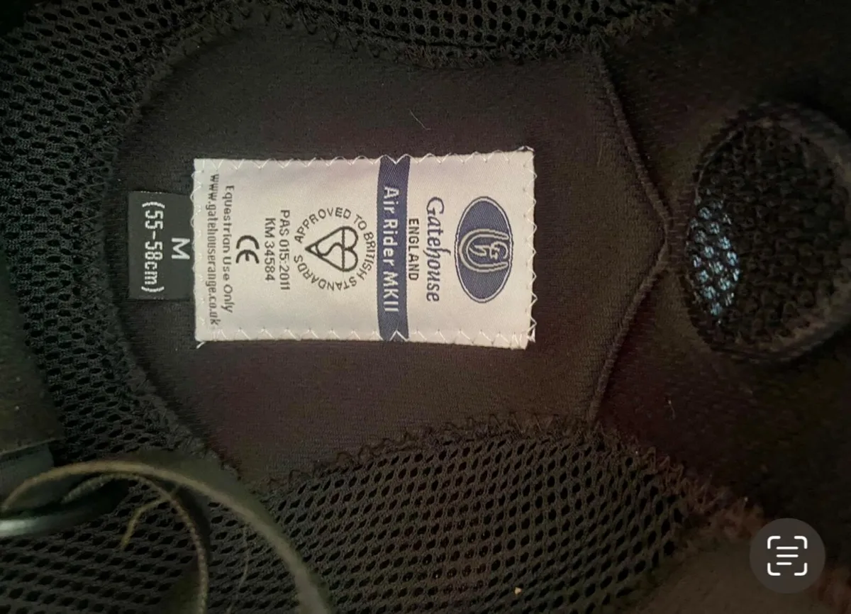 Riding Helmet Gatehouse - Image 3