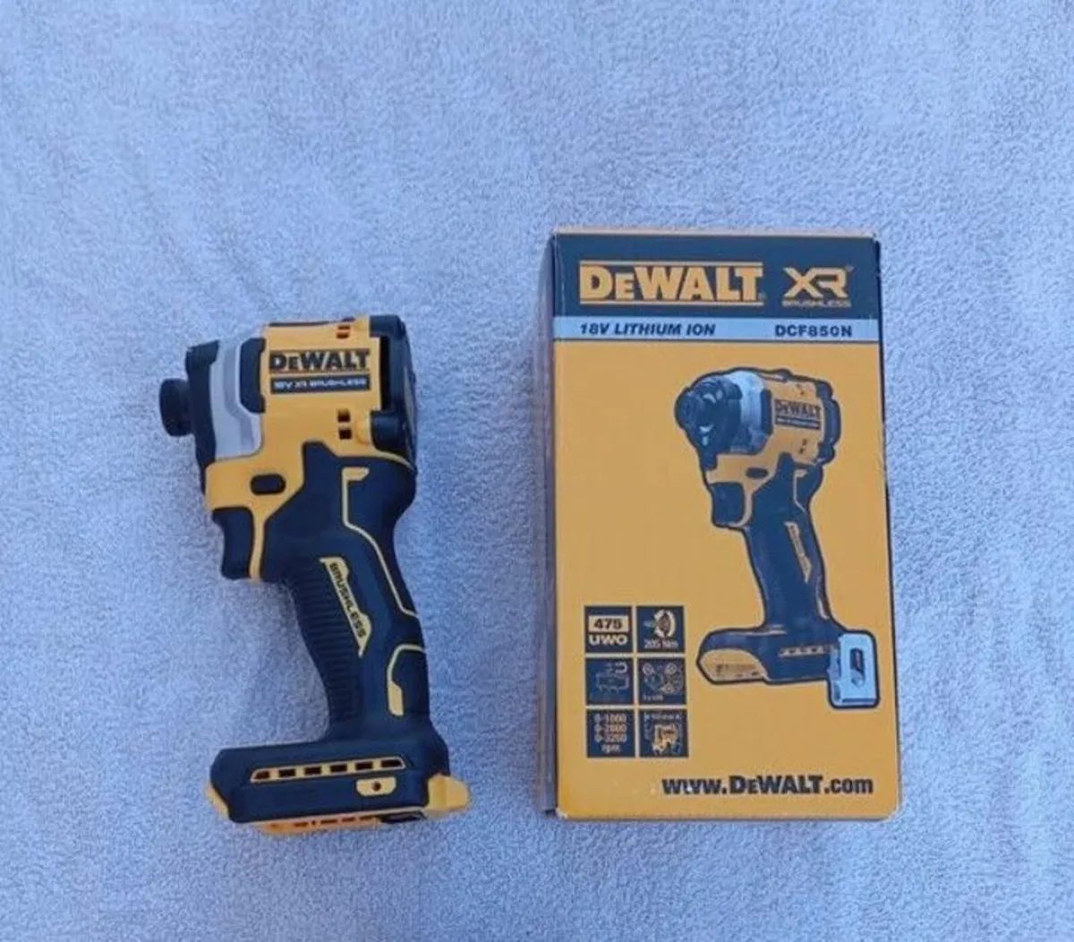 DeWalt dcf850 Impact Driver - Image 1