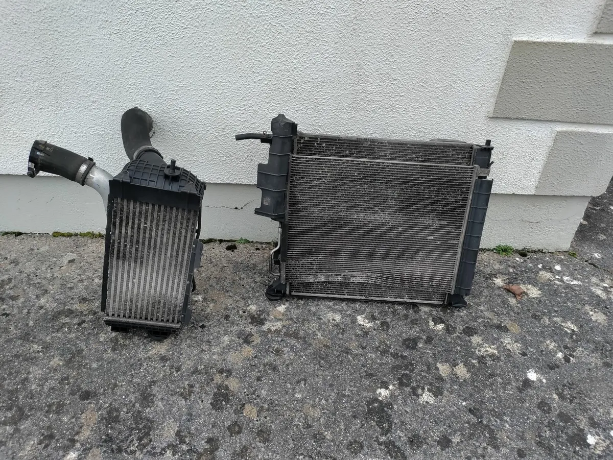 Intercooler and Radiator. Tucson - Image 1