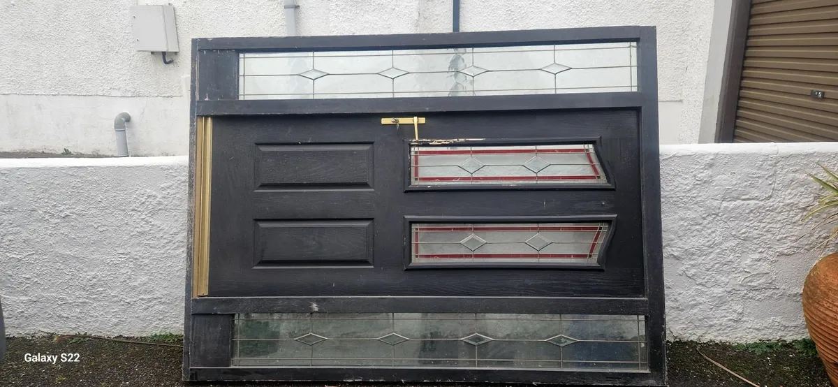 Door and frame - Image 1