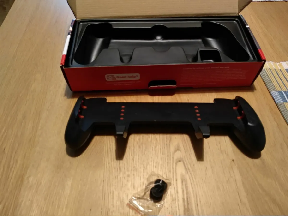 Nintendo Switch Gaming Grip (BNIB) - Image 3