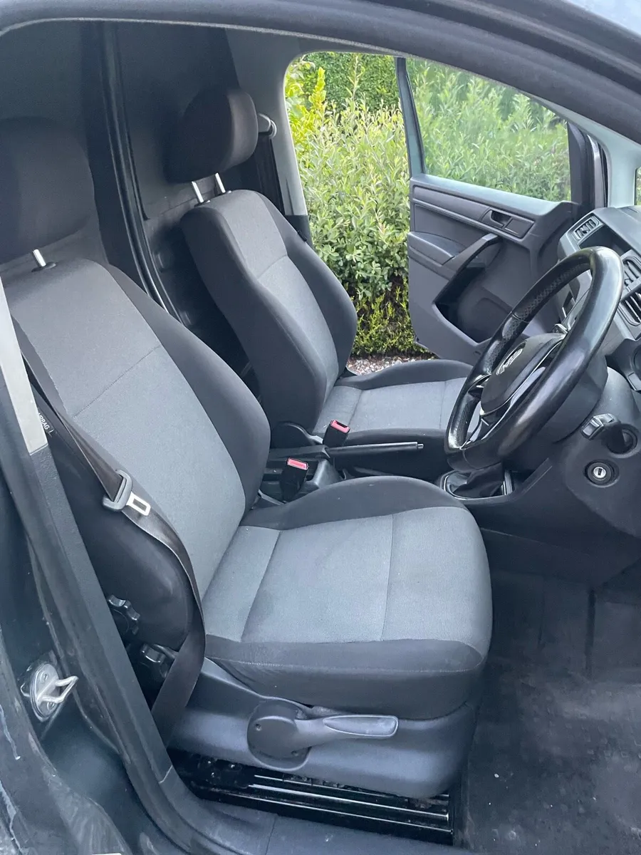 Volkswagen Caddy - Image 3