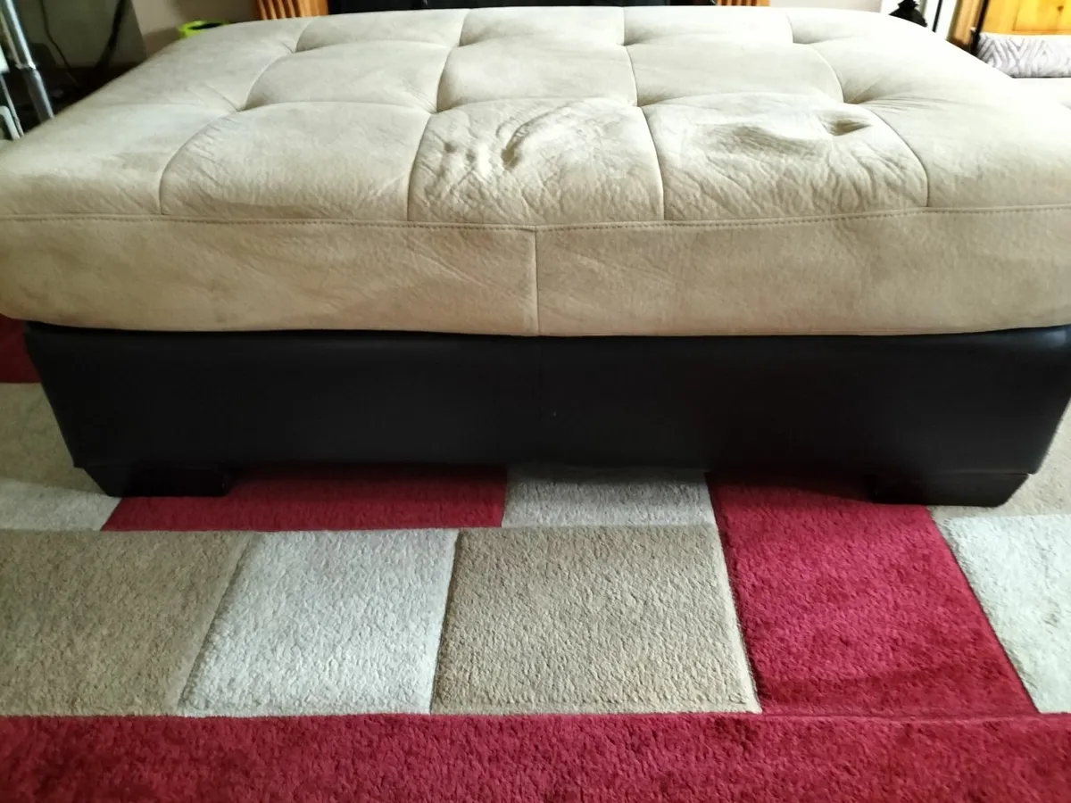 Ottaman, Mirror, Candle holders - Image 2