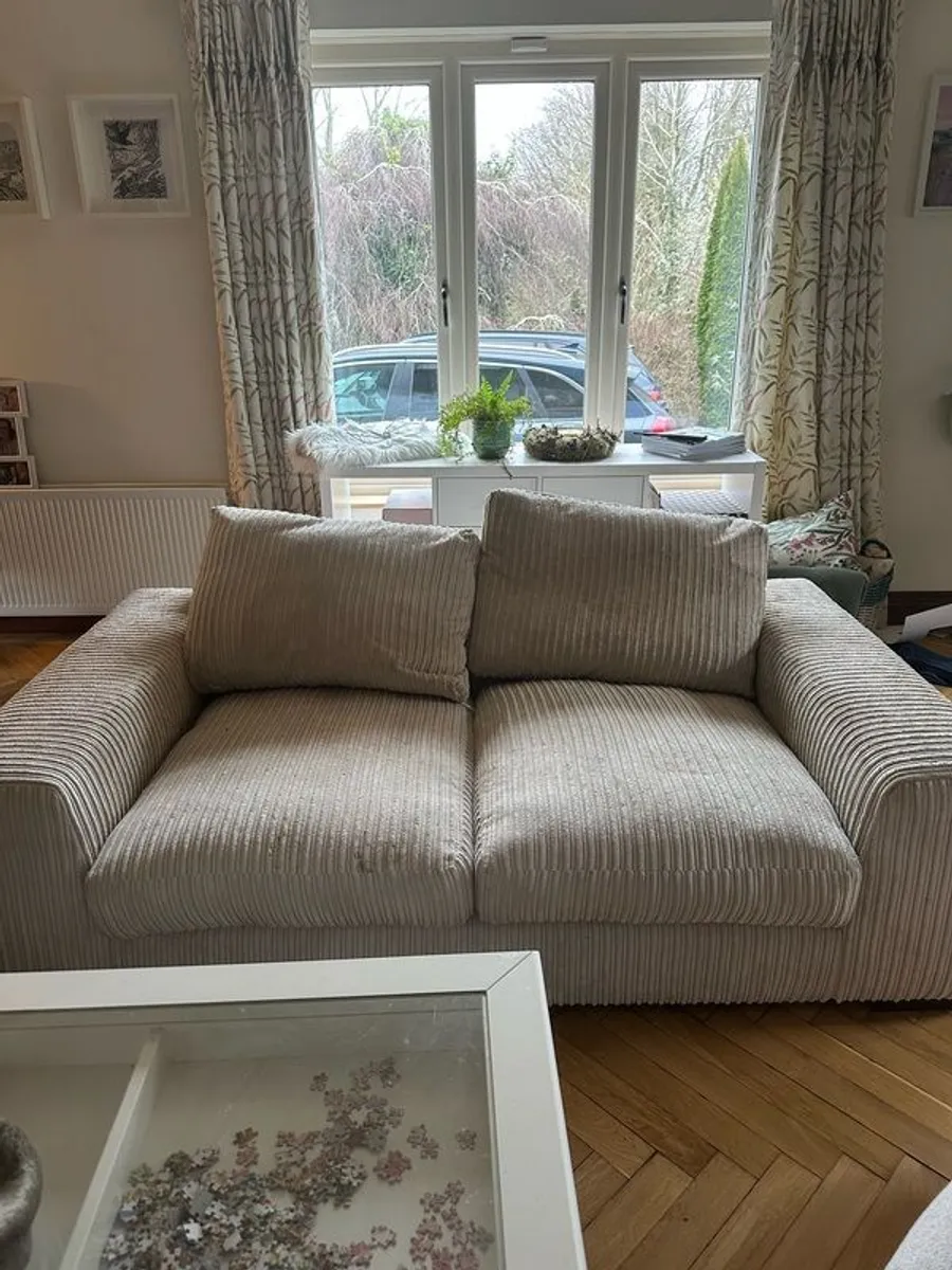 2.5 seater sofa - Image 1