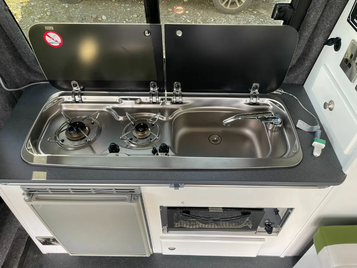 VW T5 Campervan - Image 4