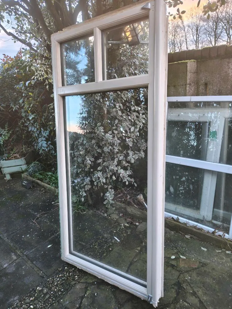 Double door and 2 windows hard wood - Image 4