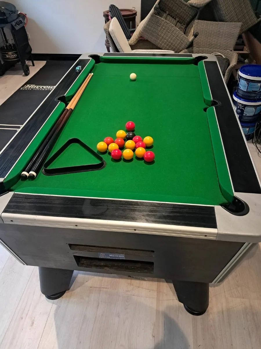 Pool table - Image 4
