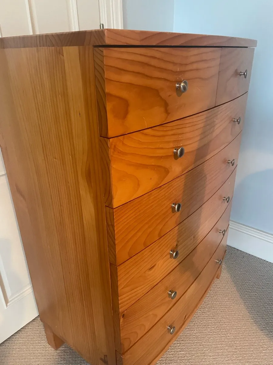 Bedroom furniture - Image 2