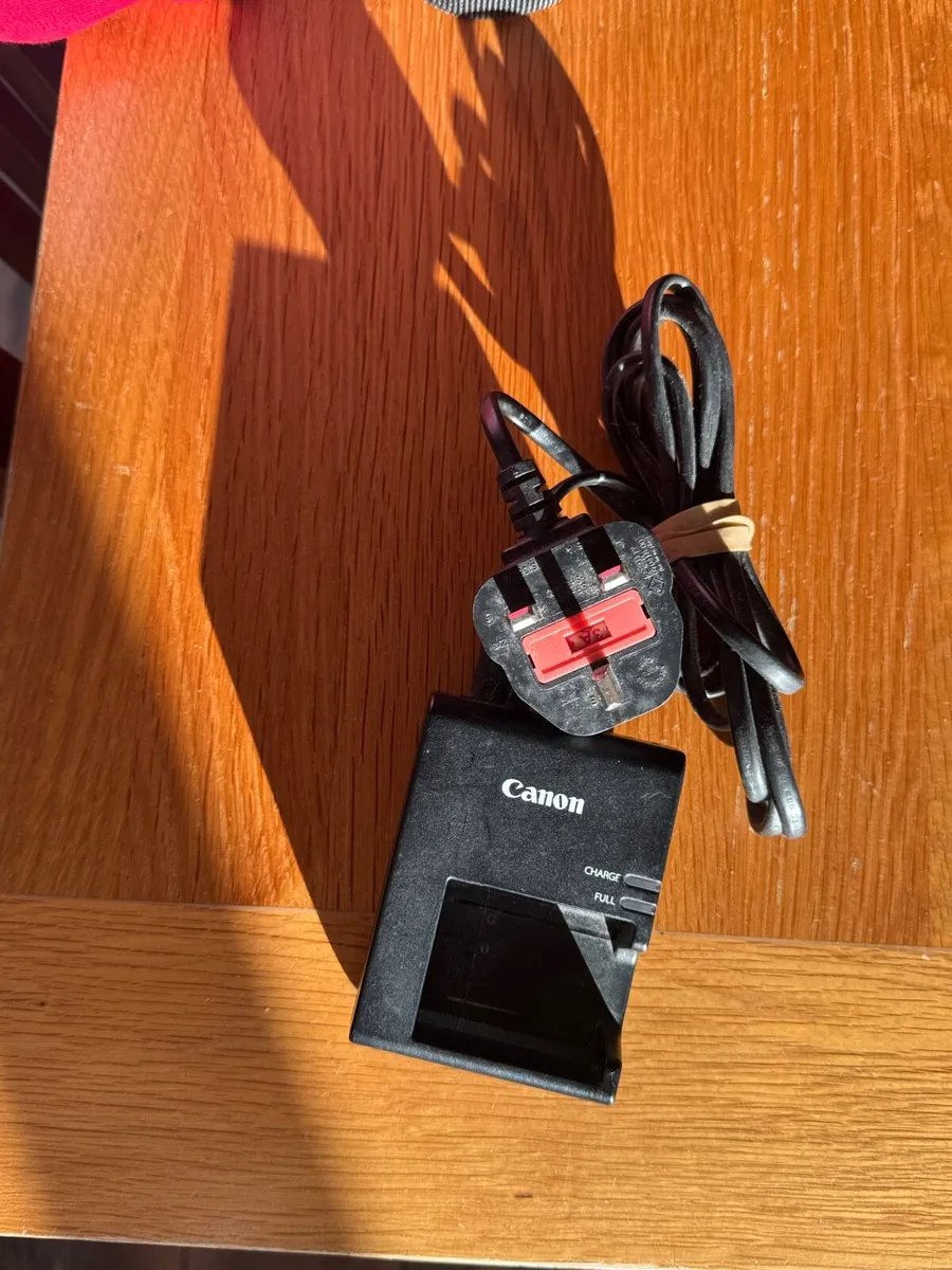 Canon Camera 1200D - Image 4