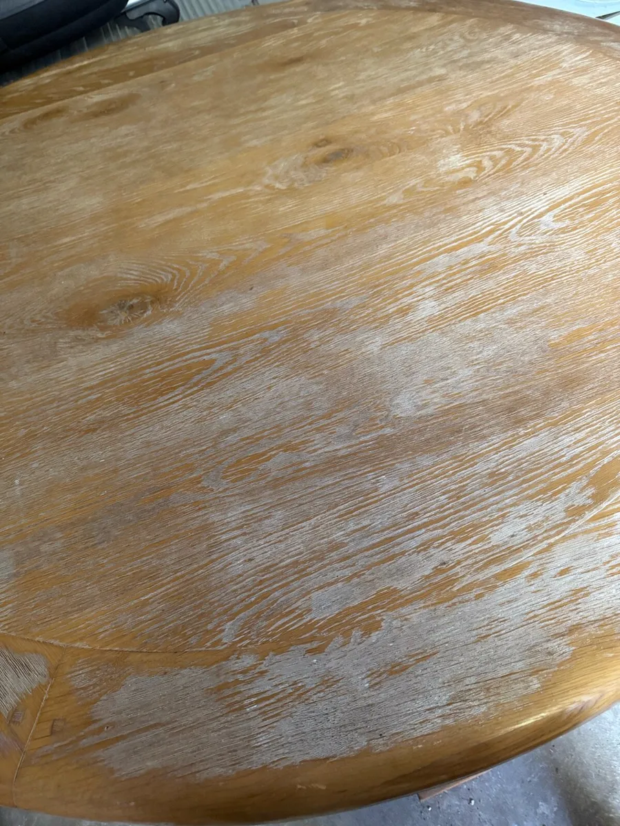 Solid oak round table and 6 chairs- second hand - Image 2