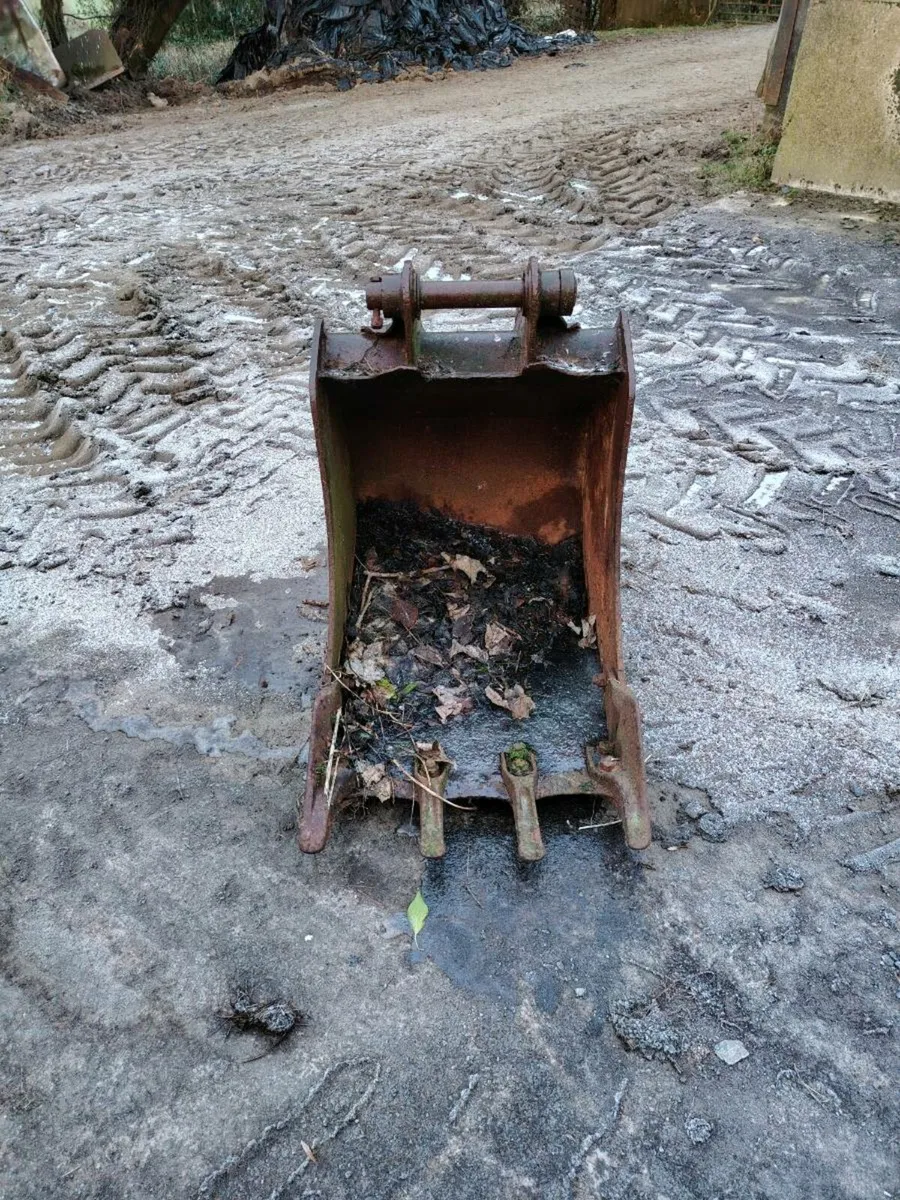 Digger bucket - Image 1