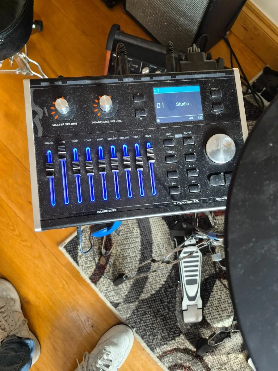 Drum kit - Image 2