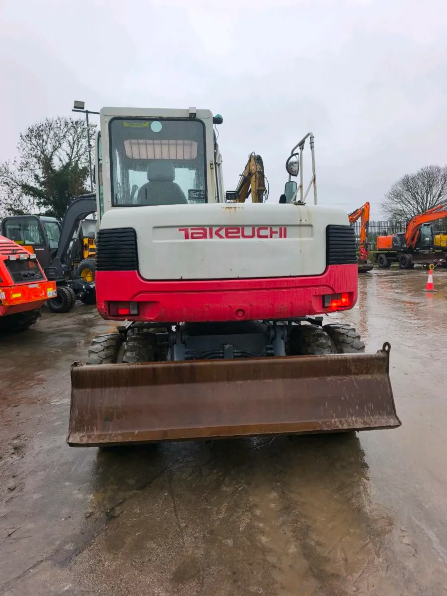 Takeuchi TB175W rubber duck - Image 3