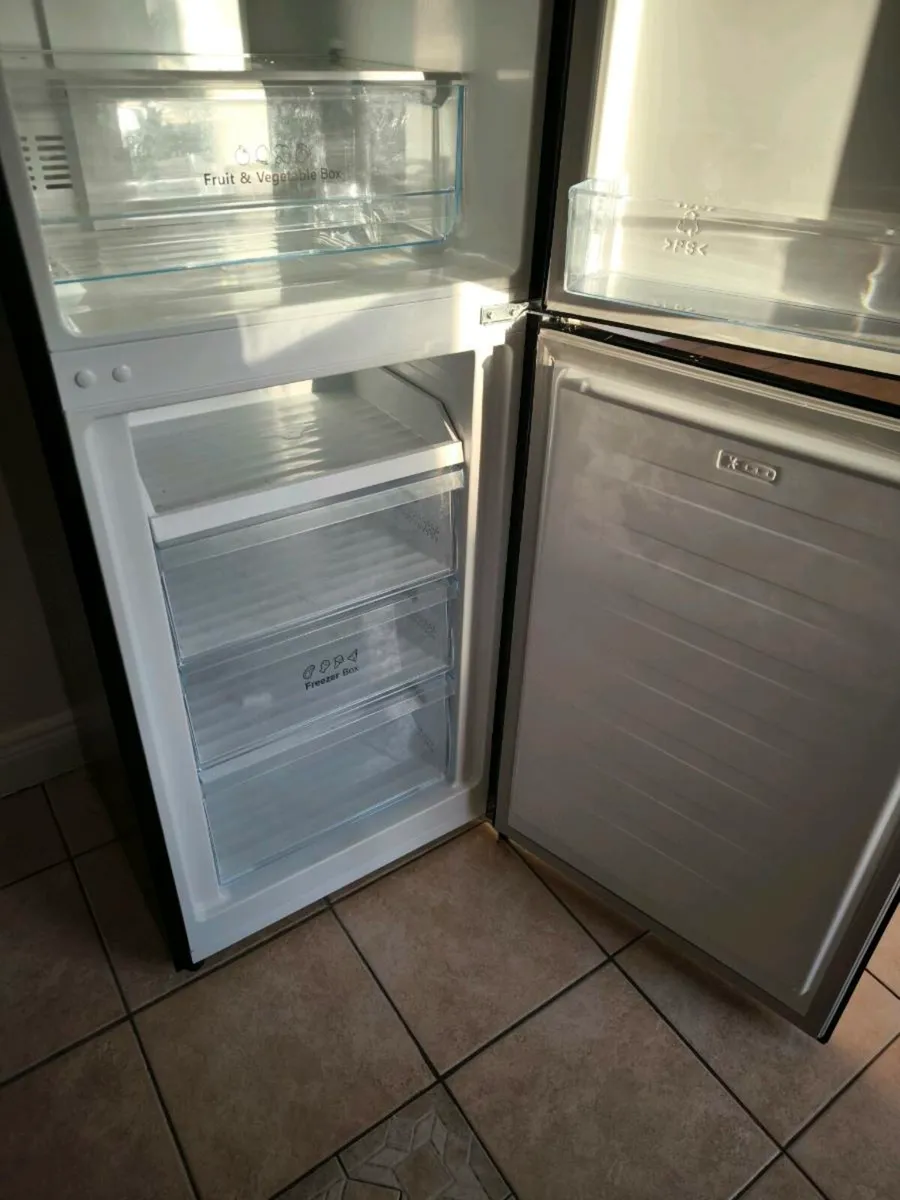 Fridge freezer - Image 2