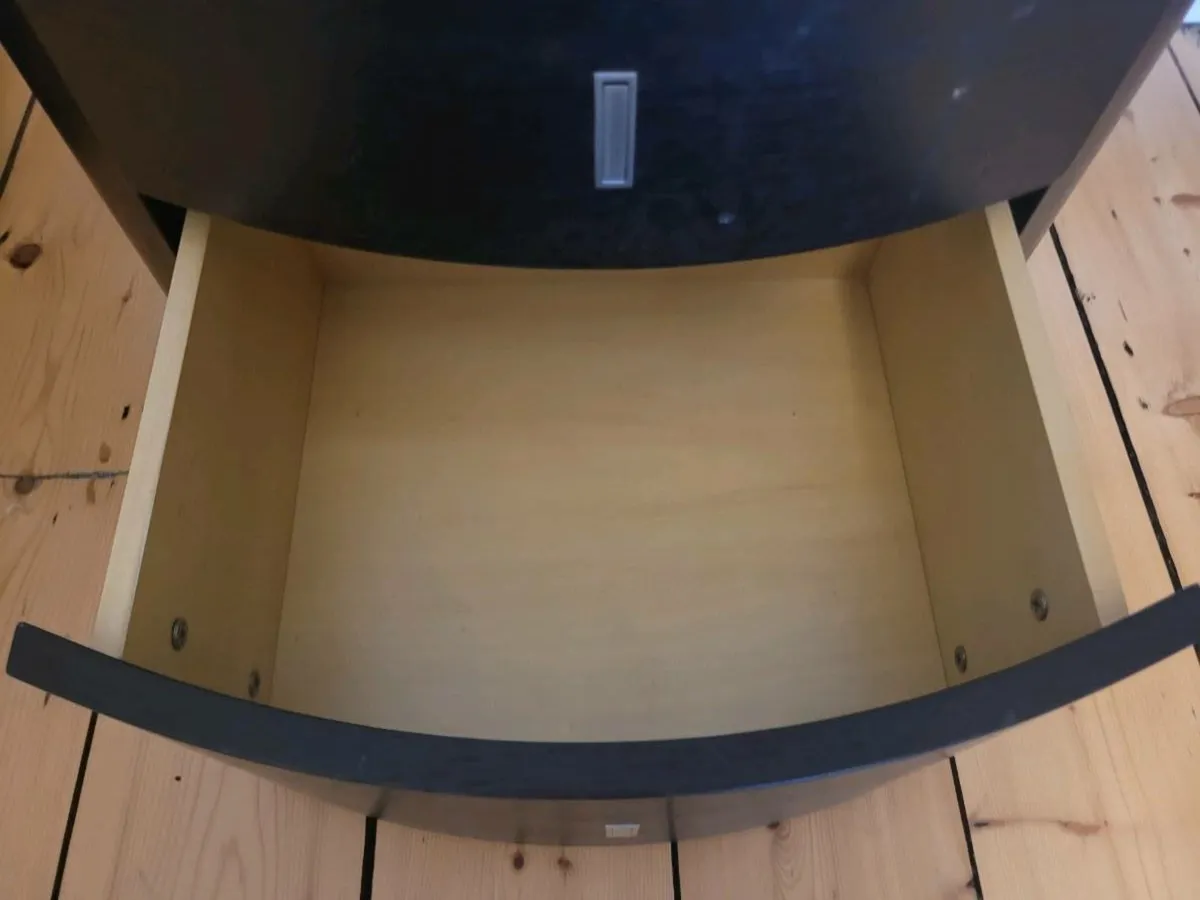 Bedside lockers - Image 4