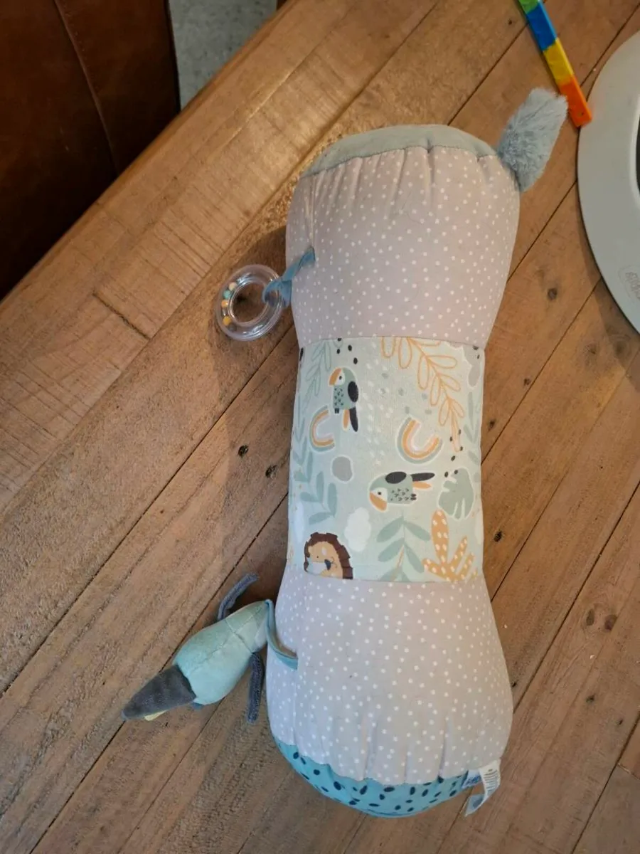 Tummy time pillow - Image 2