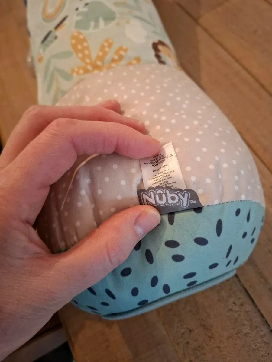 Tummy time pillow - Image 1