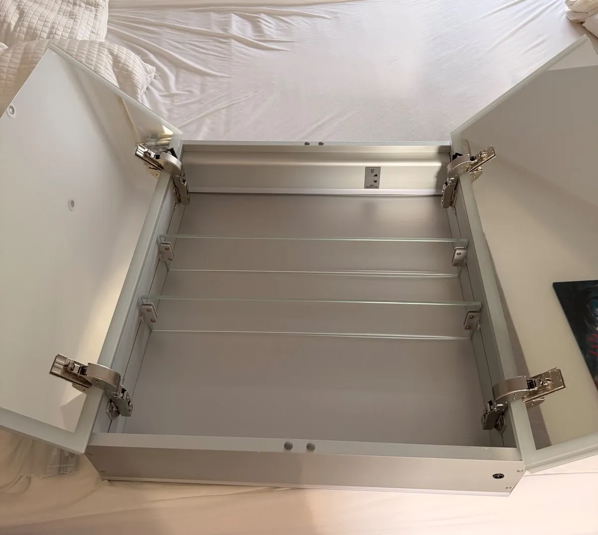 Bathroom cabinets - Image 2