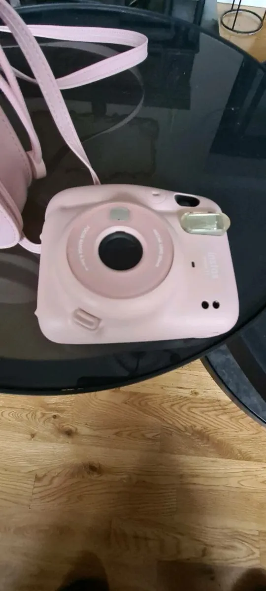 Fuji Instax camera - Image 2