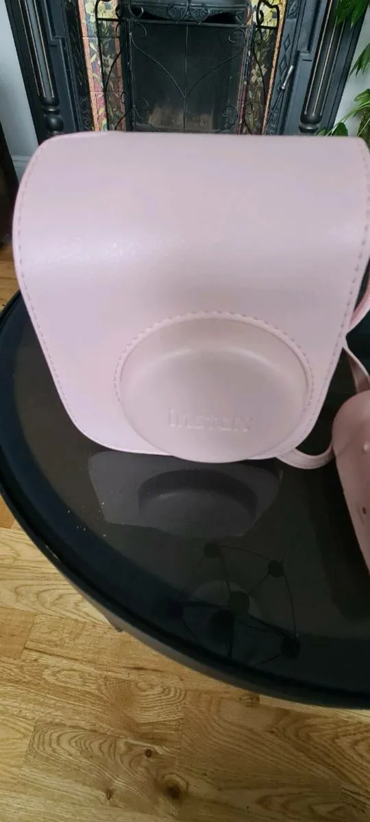 Fuji Instax camera - Image 3