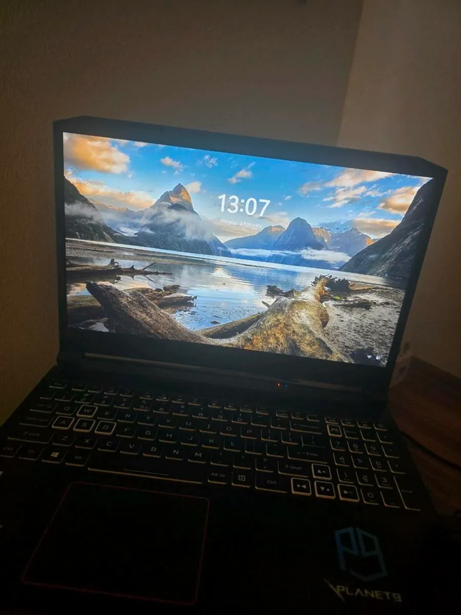 Laptop - Image 1