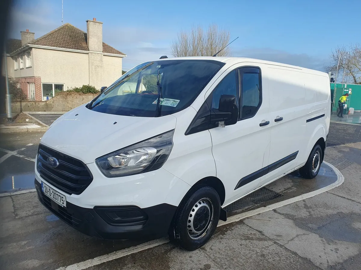 Ford Transit 2021 - Image 1