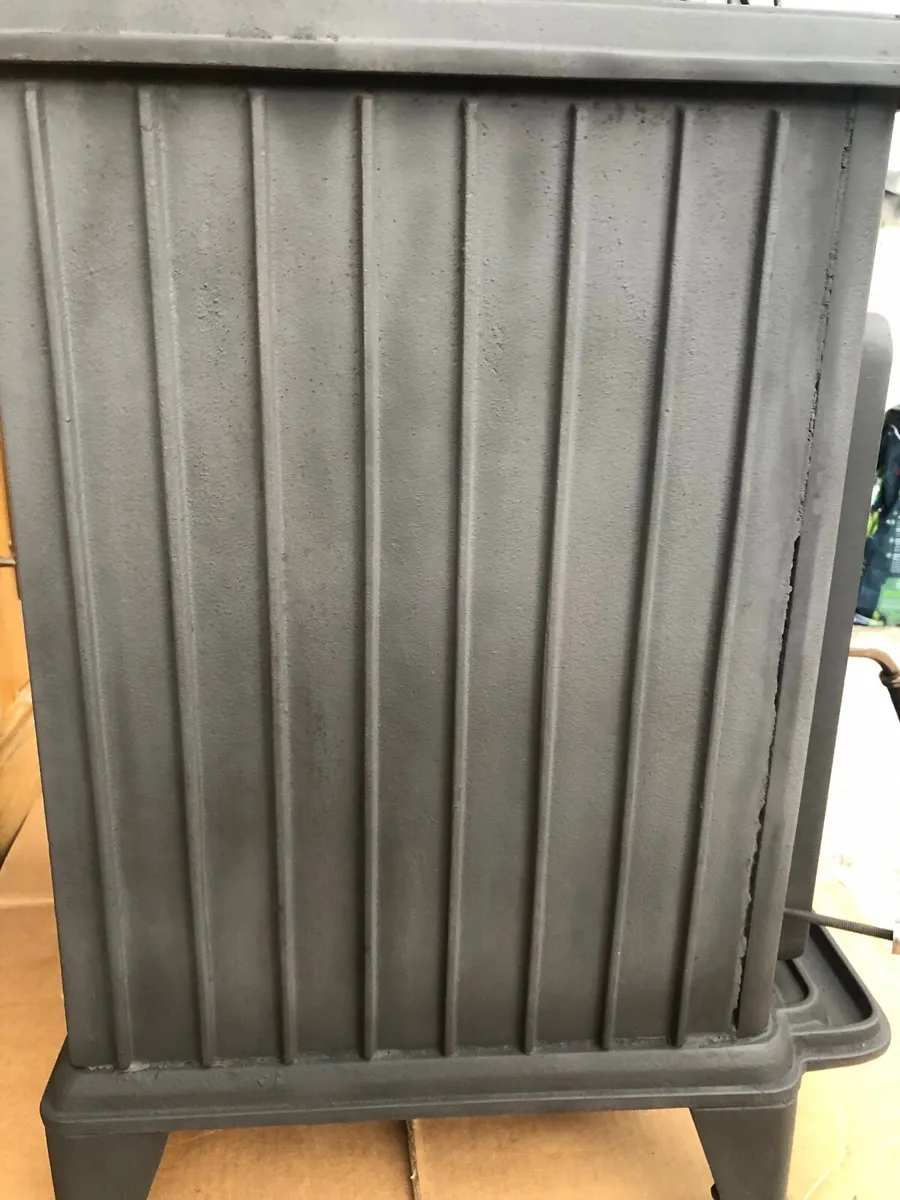 Cast Iron Stove - Image 4