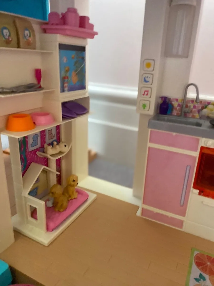 Barbie Dream House - Image 2