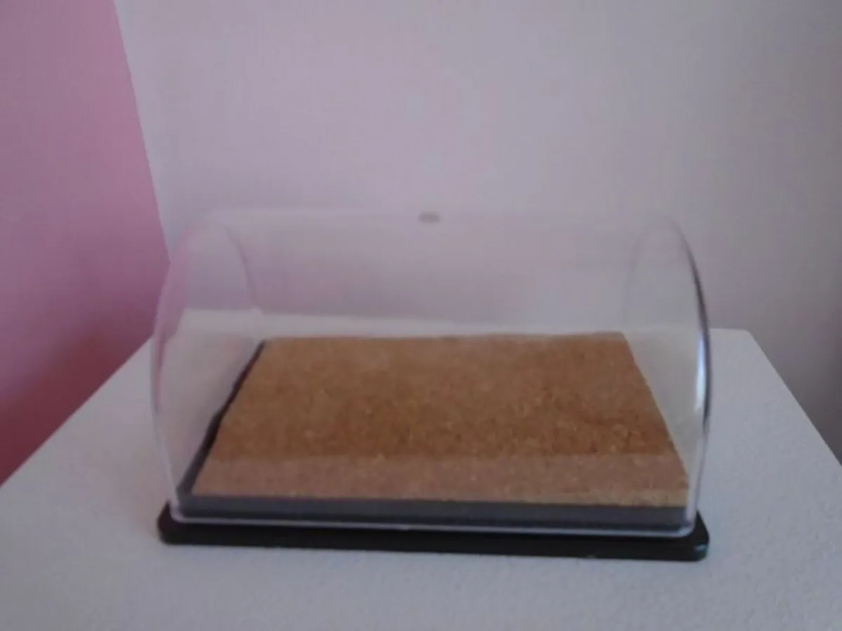 small display box, Home decor - Image 1