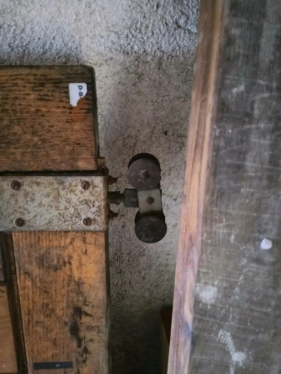 Solid Oak Sliding Door - Irish Independent - Image 3