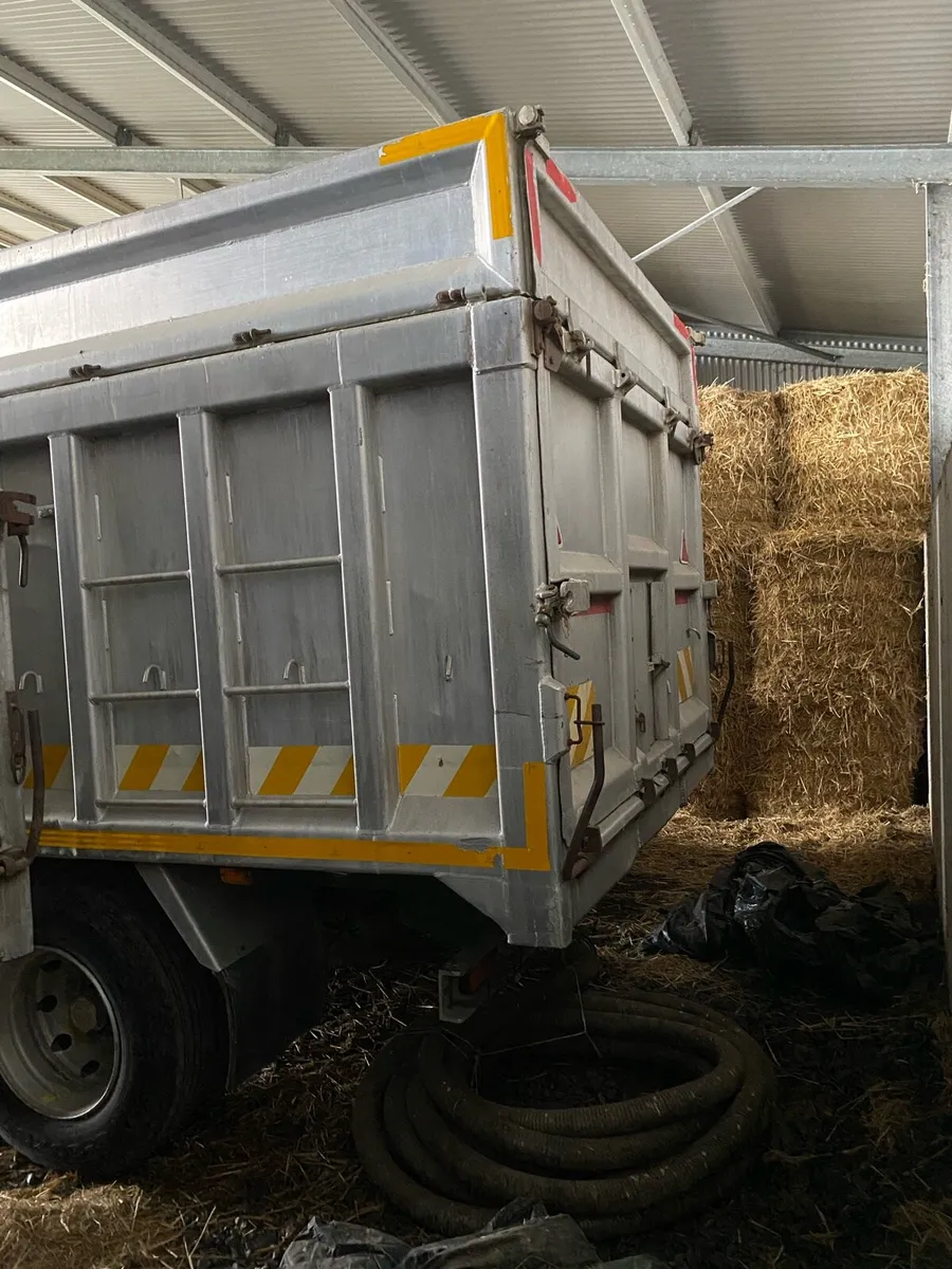 Grain trailer - Image 4