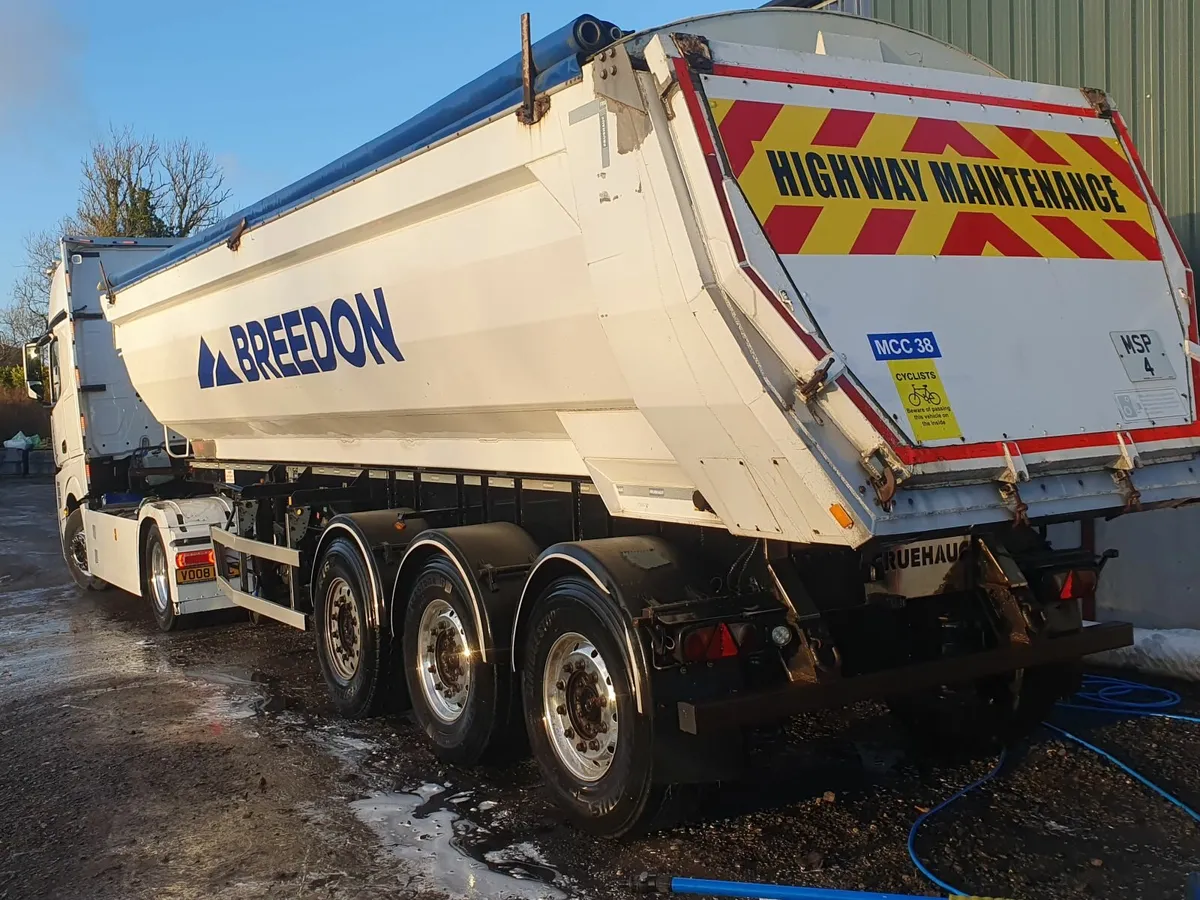 Fruehauf tipping trailer - Image 2