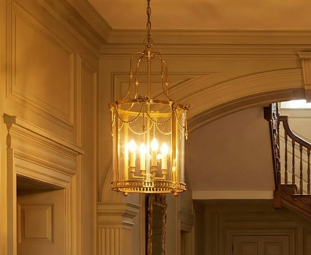 Good quality solid brass hand made lantern - Image 2