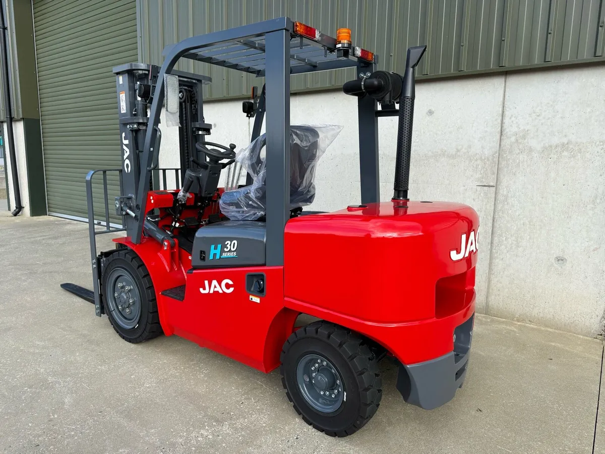 New 3 ton JAC forklift - Image 4