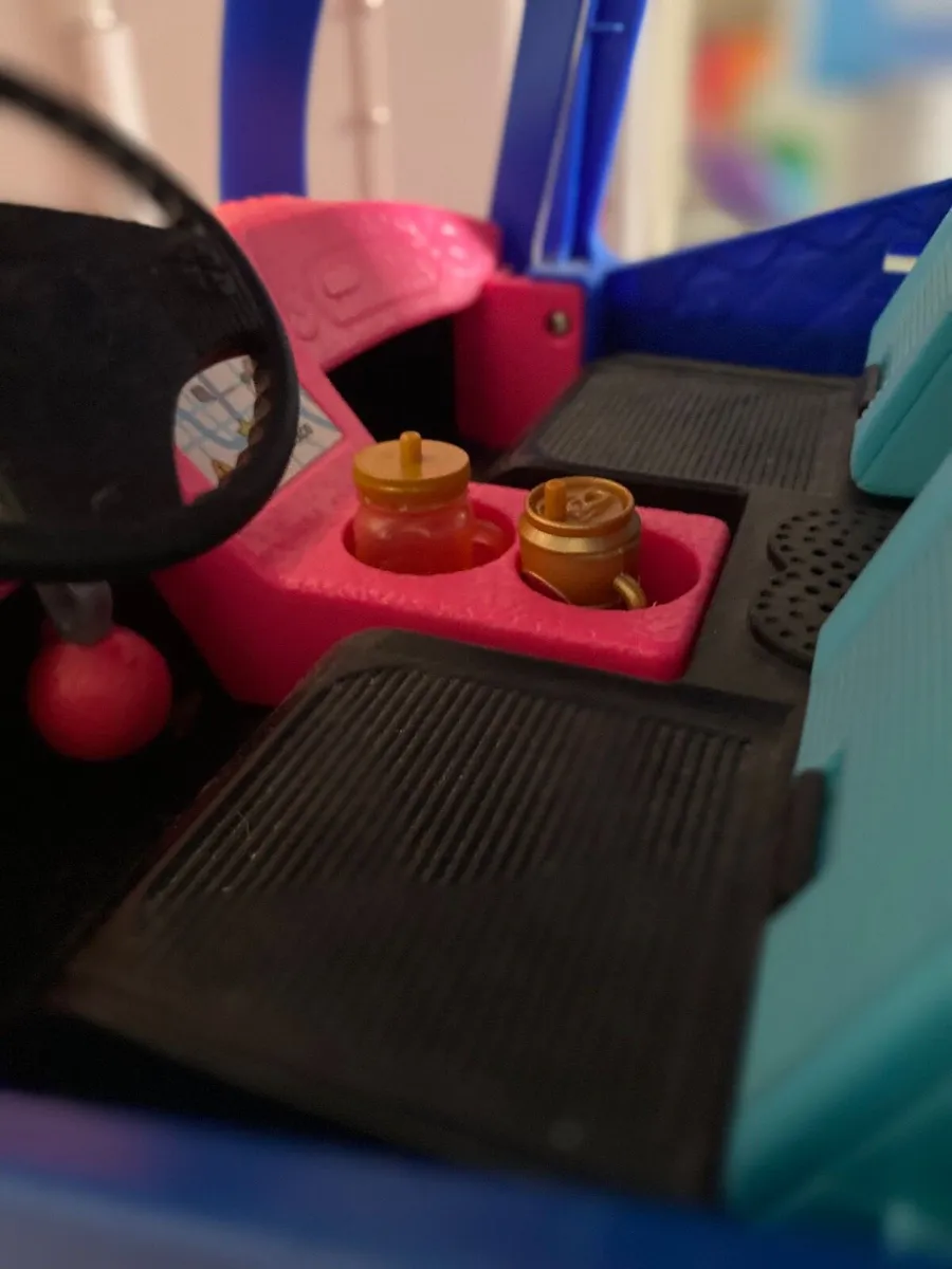 LOL Camper Van - Image 3