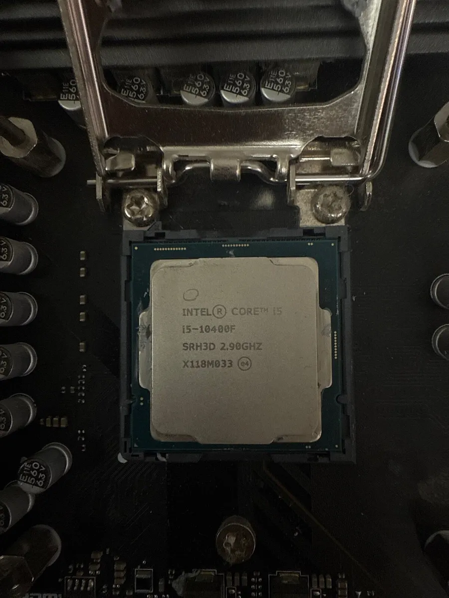 Intel Core i5 10th Gen 10400F